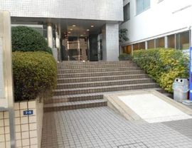ヒューリック渋谷二丁目ビル エントランス　写真
