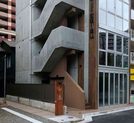 L CUBE EBISU(店舗) 階段