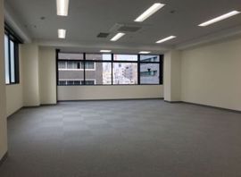 バンセイ室町ビル オフィス　写真