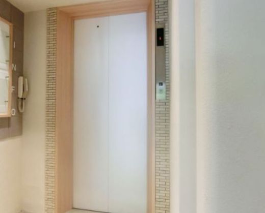 レオ八重洲ビル エレベーターホール　写真