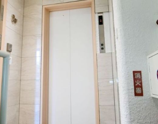レオ八重洲ビル エレベーターホール　画像