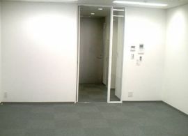 NEWS京橋 オフィス　写真