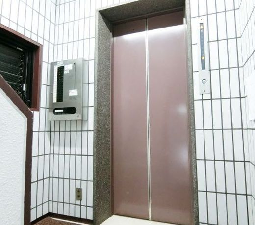 エコー京橋ビル エレベーター　写真