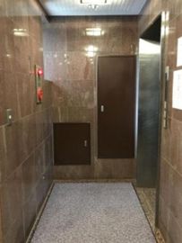 西村ビル(中目黒) エレベーターホール　写真