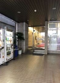 髙嶋ビル エントランス　写真