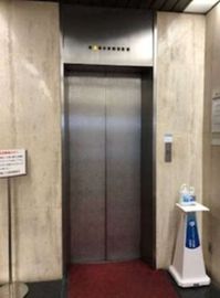 髙嶋ビル エレベーター　写真