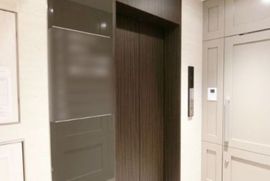 銀座スクエア エレベーター　写真