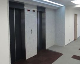 ヒューリック芝4丁目ビル エレベーター　写真