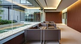 きらぼし銀行新宿本店 室内　写真