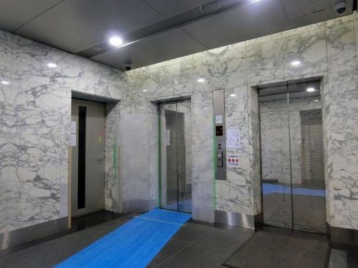 新橋マリンビル エレベーターホール　写真