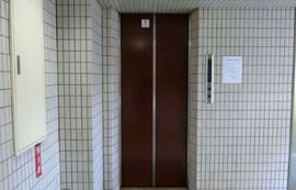 YKD代々木ビル エレベーター　写真