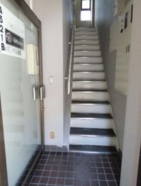 YK神田ビル エントランスホール　写真