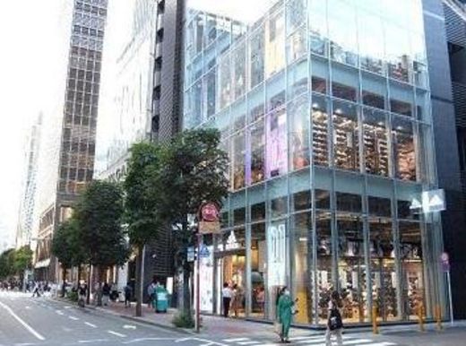 銀座マロニエテラス 入口　写真