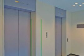 お茶の水ユニオンビル エレベーター　写真