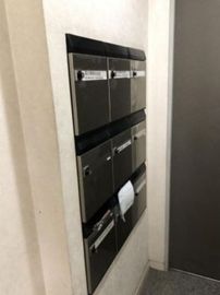 西新宿ワイビル メールボックス　写真