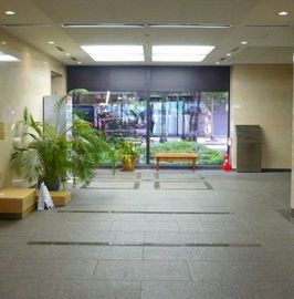 OJビル エントラスホール　写真