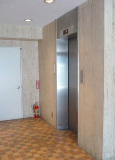 赤坂赤菱ビル エレベーターホール　写真
