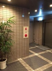 トゥーラント88ビル エントランスホール　写真
