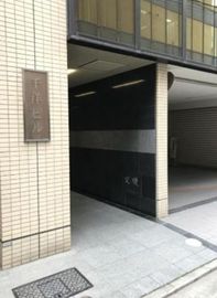 千洋ビル エントランス　写真