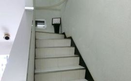 銀座三田ビル 階段　写真