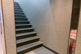 BN御苑ビル 階段　写真