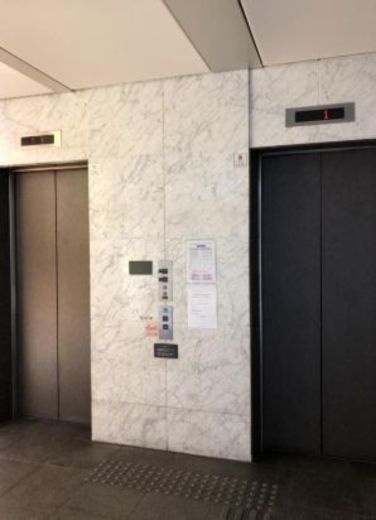 TRN新橋(旧:ボクサール新橋) エレベーターホール　写真