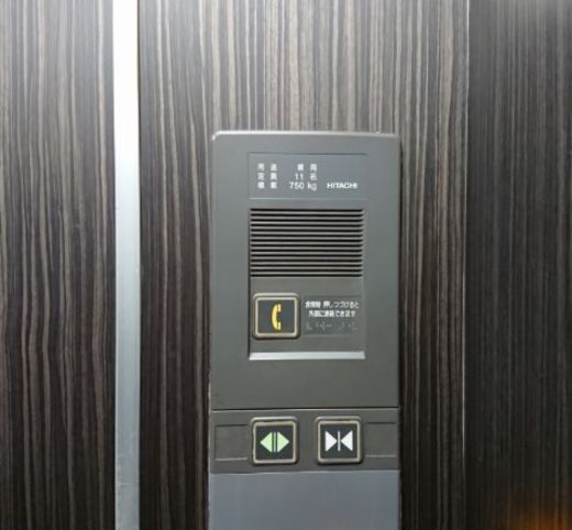 TRN新橋(旧:ボクサール新橋) エレベーター　写真