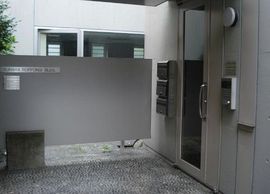スハラ六本木ビル 入口　写真