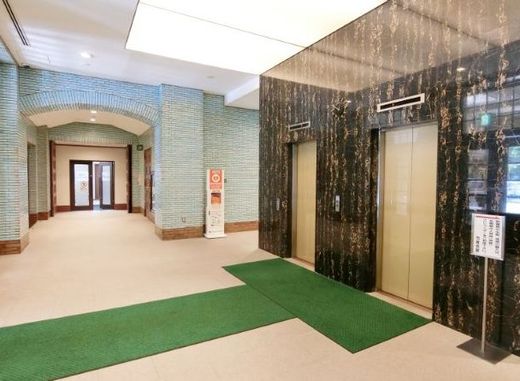 市政会館 エントランスホール　画像