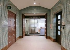 市政会館 通路　写真