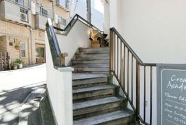 上原MKビル 階段　写真