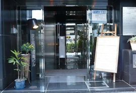 京王西新宿南ビル エントランス　画像