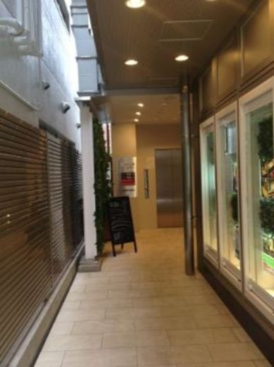 MPR御茶ノ水駅前ビル エントランスホール　画像