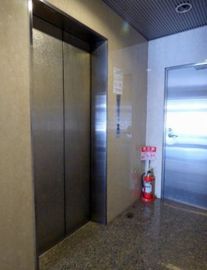 しんまつビル エレベーター　写真