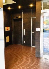 ウィンド銀座8ビル エレベーターホール　写真
