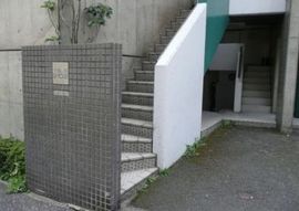 木島ビル エントランス　画像