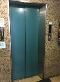 立原ビル エレベーター　写真