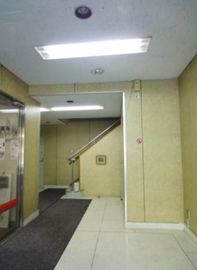 永田町パレスサイドビル エントランスホール　写真