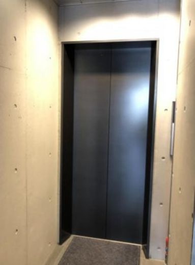 竜王ビル エレベーター　写真