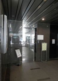 白金台クレストビル エントランスホール　写真