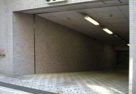 平河町フロントビル(旧:ヒューリック平河町) 駐車場　写真