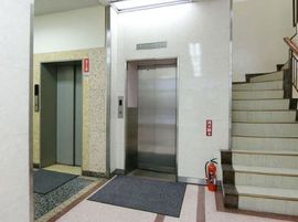 第一銀座ビル エレベーターホール　写真