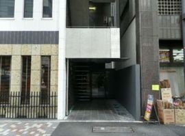 アロス渋谷ビル エントランス　写真