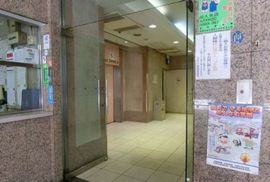 銀座コアビル エントランス　写真