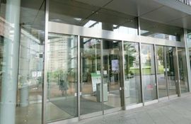 虎ノ門ヒルズ森タワー エントランス　写真