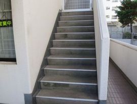 グレイス高輪 外階段