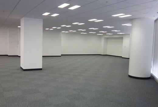 新四curumuビル 室内