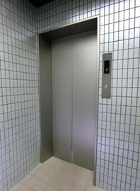 香取ビル エレベーター