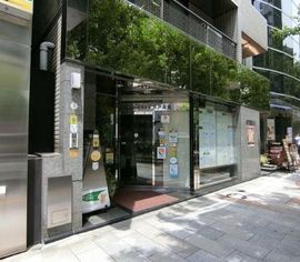 水戸興産ビル エントランス
