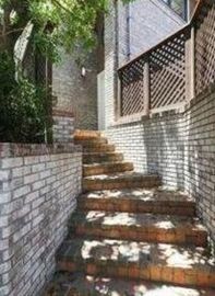 東和白金台ハウス(SOHO) 階段　写真